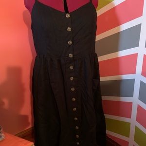 Women’s black beautiful dress with pockets